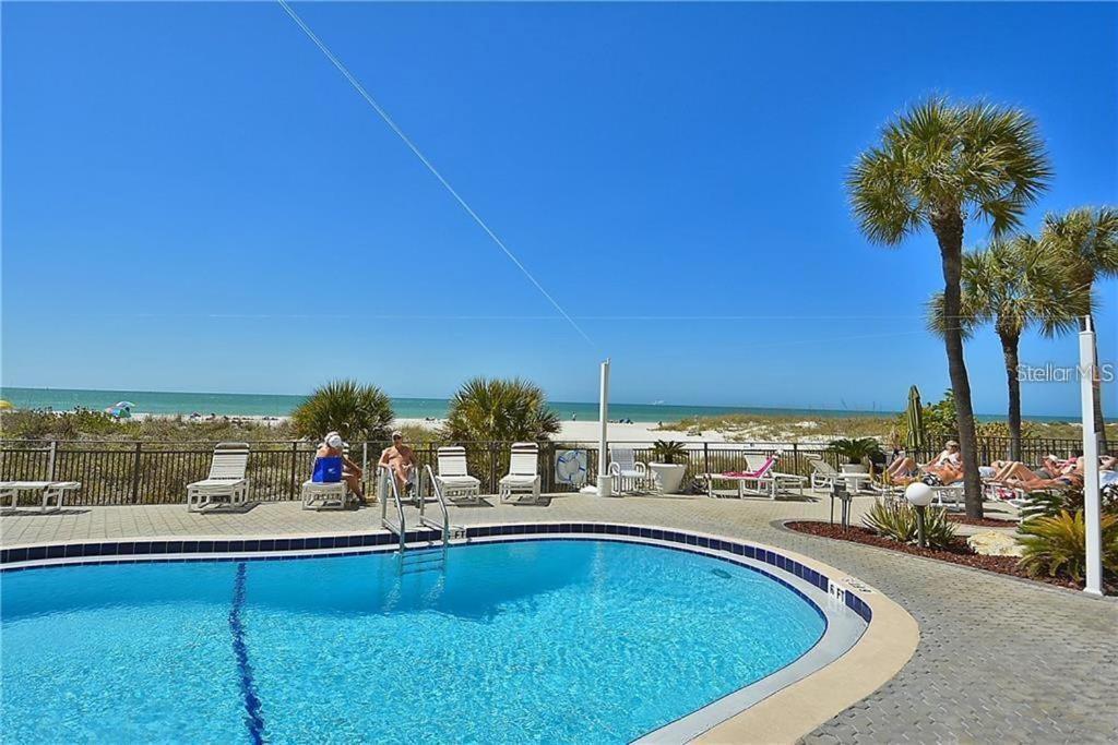 Oceanfront View Of Madeira Beach, Steps To The Beach - Madeira Norte Condo St. Pete Beach Exterior foto